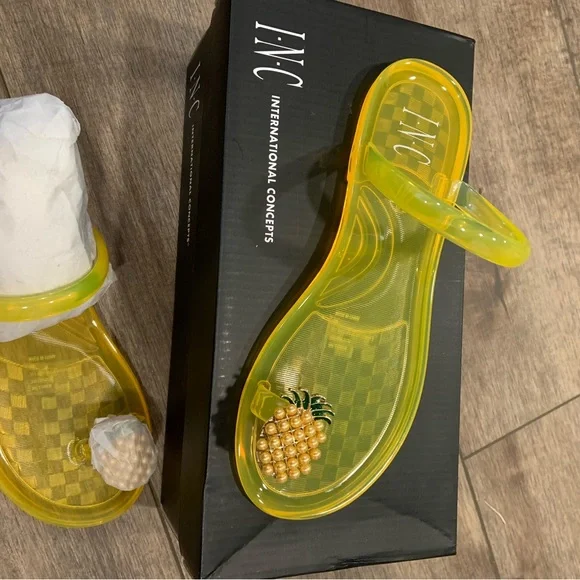 INC International Concepts Loren pineapple jelly sandals / slides - Picture 4 of 6